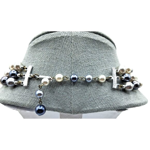 Triple Strand Beaded Necklace Japan Faux Pearl Gray White Signed Vintage Costume - Picture 3 of 6